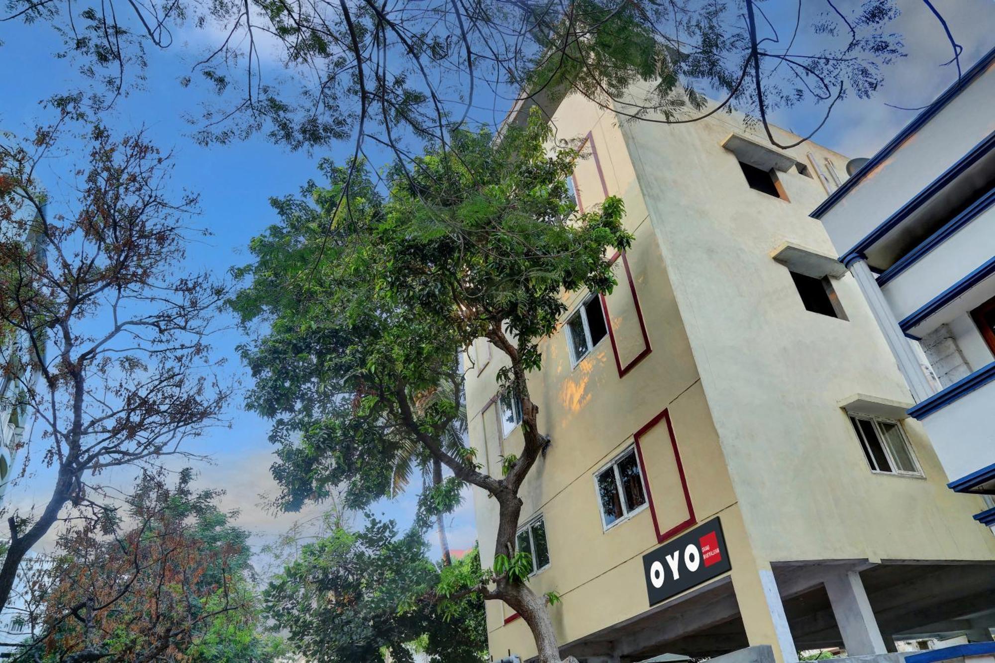 Spot On Grand Mantralayam Hotel Visakhapatnam Exterior photo