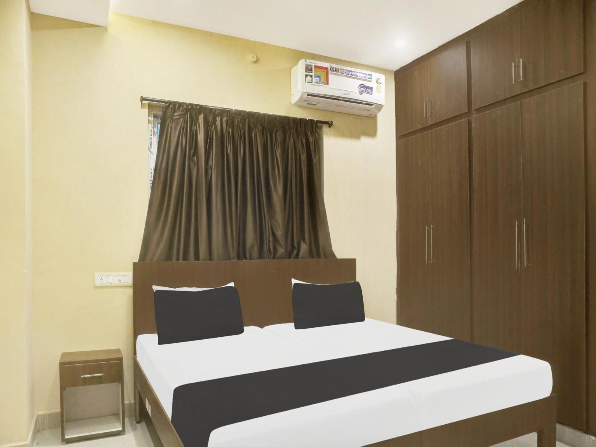 Spot On Grand Mantralayam Hotel Visakhapatnam Exterior photo