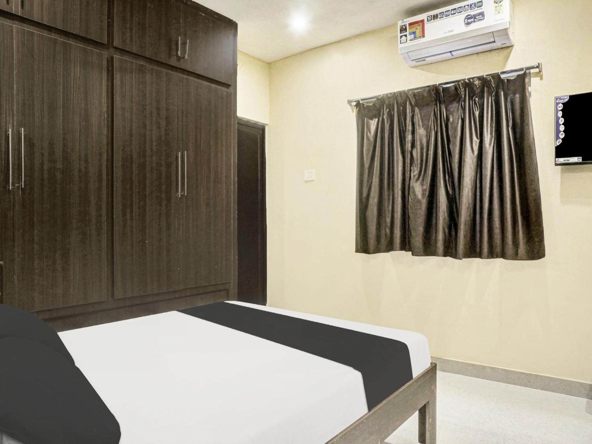 Spot On Grand Mantralayam Hotel Visakhapatnam Exterior photo